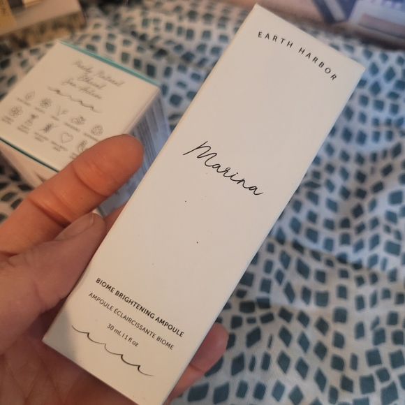 Earth Harbor Glow Juice & Marina Biome Brightening Ampoule new in boxes - Picture 5 of 7